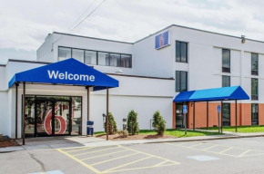 Гостиница Motel 6-Brockton, MA  Броктон